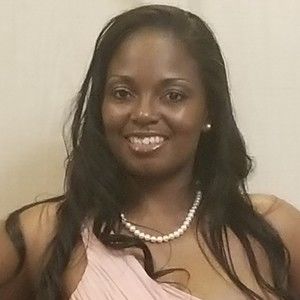 Meet your Posher, Nakisha